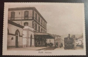 1920ca Melfi (Potenza) interno della stazione ferroviaria con locomotiva - Picture 1 of 2