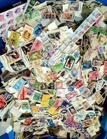 USED lot of over 1000+ mixed US stamps off paper - GREAT value! Cover