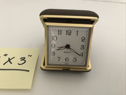 Vintage Travel Wind-Up Alarm Clock In Clamshell Case Cover