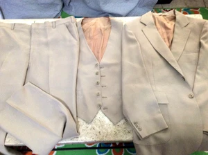 MEN'S SZ 44R 38W 3pc SUIT Retro 60's 70's Polyester Sears Century Club Beige Tan - Picture 1 of 16