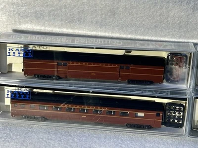 Beautiful KATO Pennsylvania RR 4-Car Corrugated Passenger Set N GAUGE - image 1 of 4