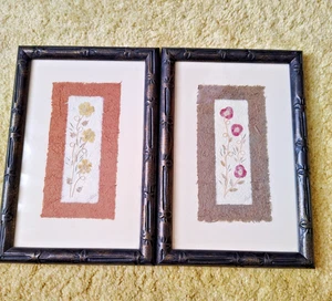 2er Set gerahmte gepresste Trockenblumen auf Papier Wandbild botanisch signiert - Bild 1 von 15