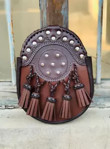 Hombre Highland Escocés Marrón 5 Borlas Cuero Kilt Sporran Con Cadena y Cinturón - Imagen 1 de 7