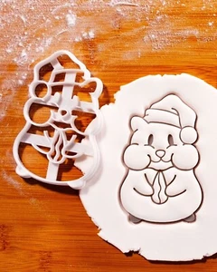 Hamster with Santa Claus Hat cookie cutter - Bake cute Christmas animal treats - Picture 1 of 5