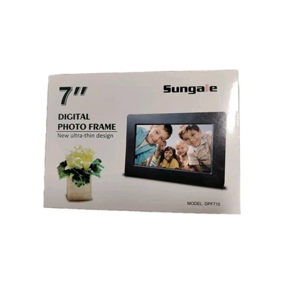 Sungale DPF710 7'' Digital Photo Frame - Image 1 of 3