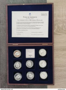 EXCLUSIF COFFRET BE 8 MEDAILLES LES PRESIDENTS DE LA REPUBLIQUE FRANCAISE / Cuiv - Picture 1 of 4
