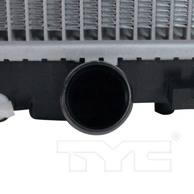 Conjunto de radiador TYC 2028 para 94-01 Acura Integra Foto 1 de 4