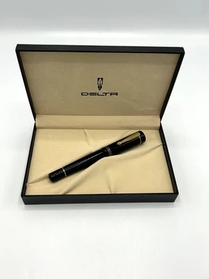 Delta Dolcevita Original Oversize Fountain Pen - 14K nib - Image 1 of 4