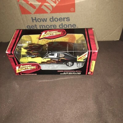 Johnny "White Lightning" 1968 PONTIAC GTO 1:24 White interior, limited edition - Image 1 of 4