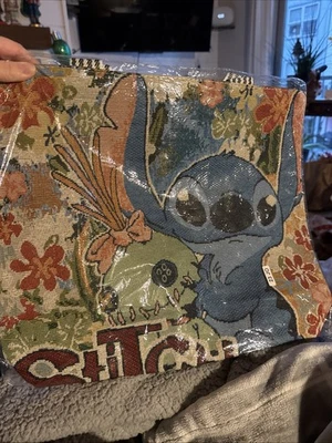 Bolso Stitch con cremallera y bolsillo interior Foto 1 de 4