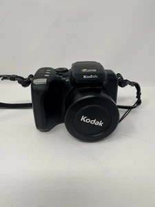Kodak EasyShare Z712 IS Camera 7.1MP 12X Zoom Digital Black LCD Schneider Lens - Picture 1 of 5