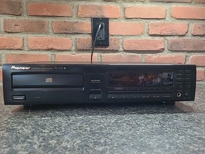 Pioneer PD-103 Compact Single Disc Player - Picture 1 of 5