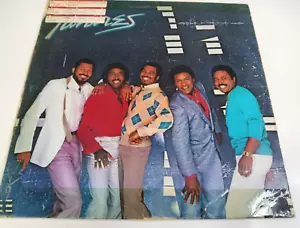 Tavares New Directions - Vinyl Record - Lyric Sleeve RCA AFLI-4357 - Foto 1 di 11