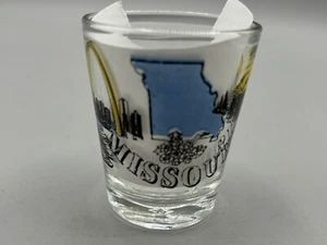 Vintage Missouri Schnapsglas Reise Souvenir St Louis Arch Riverboat 1980er Bar - Bild 1 von 9