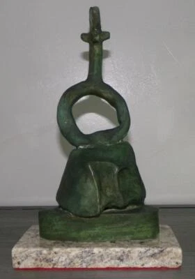 БРОНЗОВАЯ СКУЛЬПТУРА JOAN MIRO «MUJER JOVEN» ПОДПИСАННАЯ И ПРОНУМЕРОВАННАЯ - Изображение 1 из 4