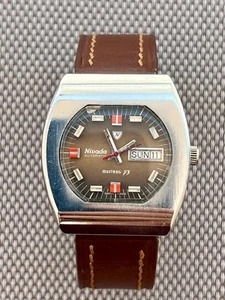 Reloj suizo para hombre Nivada Mustang 73 automático Ref.4952 esfera marrón 25 joyas - Imagen 1 de 16