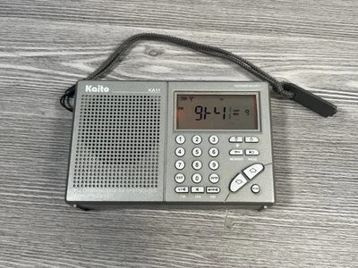 Kaito KA11 Portable Digital Shortwave Radio Receiver AM/FM Receiver WORKS READ - Image 1 of 3