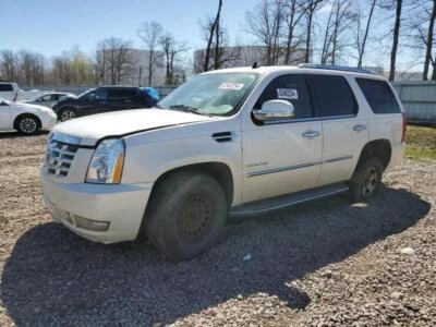 Used A/C Compressor fits: 2011 Cadillac Escalade  Grade A - Image 1 of 4