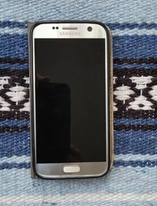 Samsung Galaxy S7 SM-G930F - Silber 32 GB  5.1 Zoll mit Extras - Bild 1 von 10