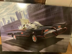 Polar Lights #881 The Batmobile Deluxe Edition 1/25 Scale Plastic Model Kit - Picture 1 of 12