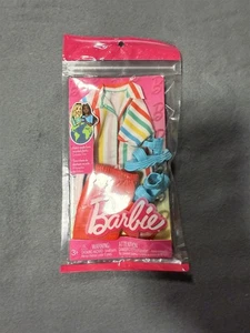 BARBIE FASHION PACK HRH33 CLOTHES OUTFIT FOR KEN DOLL BEACH SET - Picture 1 of 6