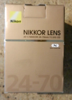 Nikon AF-S NIKKOR 24-70mm f/2.8G ED Wide Angle Zoom Lens - Image 1 of 4