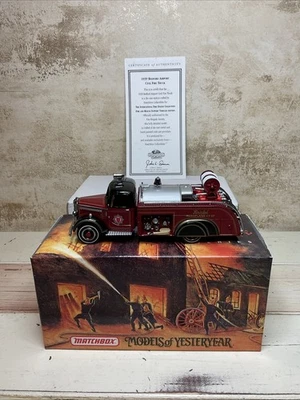 Matchbox YYM35191 1939 BEDFORD AIRPORT CIVIL FIRE TRUCK, Box, certificate, NEW - Image 1 of 4