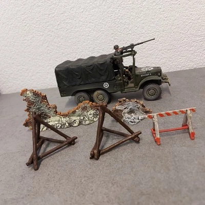 Forces of Valor 1:32 U.S. Dodge WC 63, 6x6 1,5 ton Truck, Germany 1945 + Zubehör - Bild 1 von 4