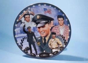 Elvis Presley The Bradford Exchange #11307A “Red White & G.I” Musical Collectors - Foto 1 di 4