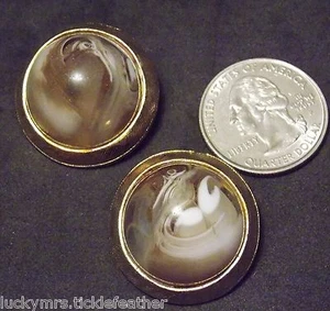 Vintage Clip Earrings Striking Transparent Brown Tan Swirl Round High Dome - Picture 1 of 2