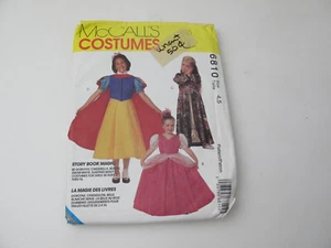 Vintage McCall's Costumes 6810 libro di storie modello da cucire magico taglia 4/5 non tagliato (A - Foto 1 di 5