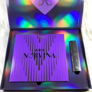 Paleta de 25 tonos Anastasia Beverly Hills ABH Norvina Vol 1 PR MAILER, imprimación de ojos - Imagen 1 de 6