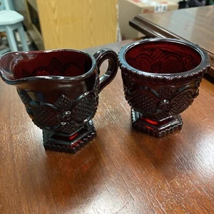 Vintage Set Of ( 2 ) 1980s AVON 1876 CAPE COD RUBY RED Glass Creamer Sugar Set - Picture 1 of 8