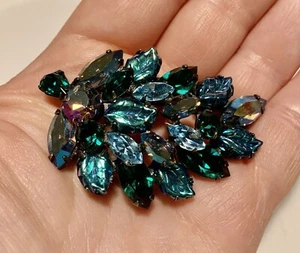 Vintage MCM REGENCY Leaf Cut Art Glass Rhinestone Brooch Peacock AB Estate RARE - Foto 1 di 12