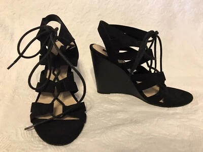 Sandalias de tacón de cuña Ghillie negras con cordones Forever 21 8 M Foto 1 de 4