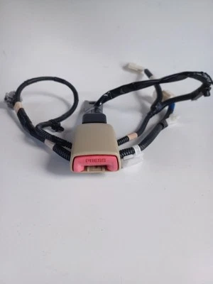 2006-11 Lexus GS300 GS350 GS430 GS460 Passenger Seat Belt Buckle 73230-30A20-A1 - Image 1 of 2