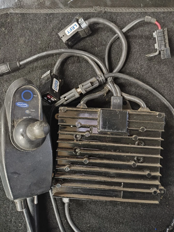 INVACARE POWER CHAIR JOYSTICK & CONTROLLER DYI SCOOTER WHEEL MK4R2LC/1108L6820 - Image 1 of 1