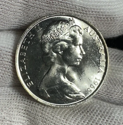 1966 AUSTRALIA 50 CENTS KM-67 SILVER HIGH GRADE - B3811 - Image 1 of 4