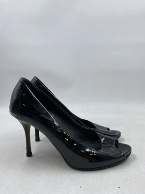Zapatos de salón Gucci de charol negro con punta abierta W 7 Foto 1 de 4