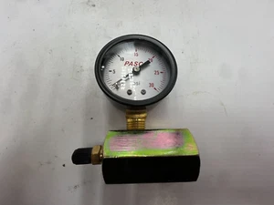 Box of 5-Pasco 1427 2" 30# Air Test Gauge 1/4" MPT Brass Connection 3/4" FPT HEX - Picture 1 of 6