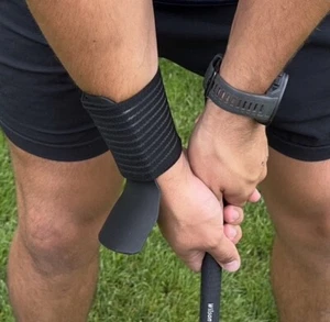 Wrist Set Pro: A ProSENDR alternative - Golf Training Aid - Swing Correction - Picture 1 of 7