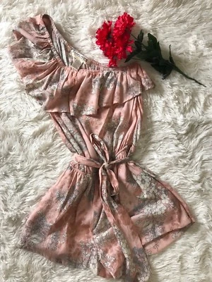 Mini Chica Women’s One Shoulder Floral Romper With Pockets Size M - Image 1 of 3