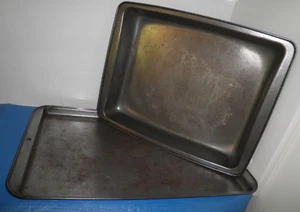 RETRO BAKING DISH ROAST MEAT POULTRY VEGETABLES + BISCUIT SCONE TRAY - Picture 1 of 7