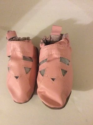 Zapatos de Cuna Suave Estilo Sandalia Pescador Rosa Robeez 18 Meses Foto 1 de 2