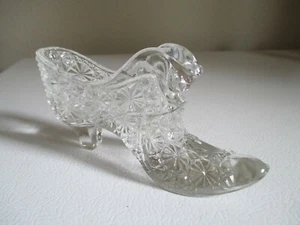 FENTON Clear Glass Daisy Button Pattern Cat Head SHOE SLIPPER Vintage - Picture 1 of 3