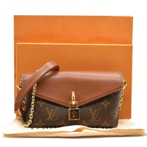 LOUIS VUITTON（LV） Borsa a tracolla LOUIS VUITTON con lucchetto e tracolla monogramma caramello