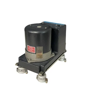 GIROSCOPIO DIRECCIONAL BENDIX KING KG 102A P/N 060-0015-00 - COMO RETIRADO REPARABLE - Imagen 1 de 6