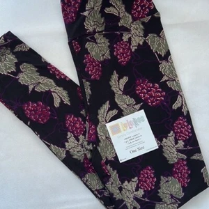 NEW!!! Lularoe OS Grape Vine leggings one size black purple wine - Picture 1 of 6