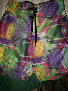 NIKE 6.0 SWIM SHORTS BOYS SIZE 12 - Picture 1 of 3
