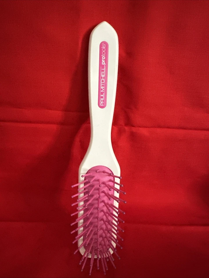 WHITE BRUSH PAUL MITCHELL SCULPTING BRUSH ~NEW BRUSH~EASY TO USE - Image 1 of 4